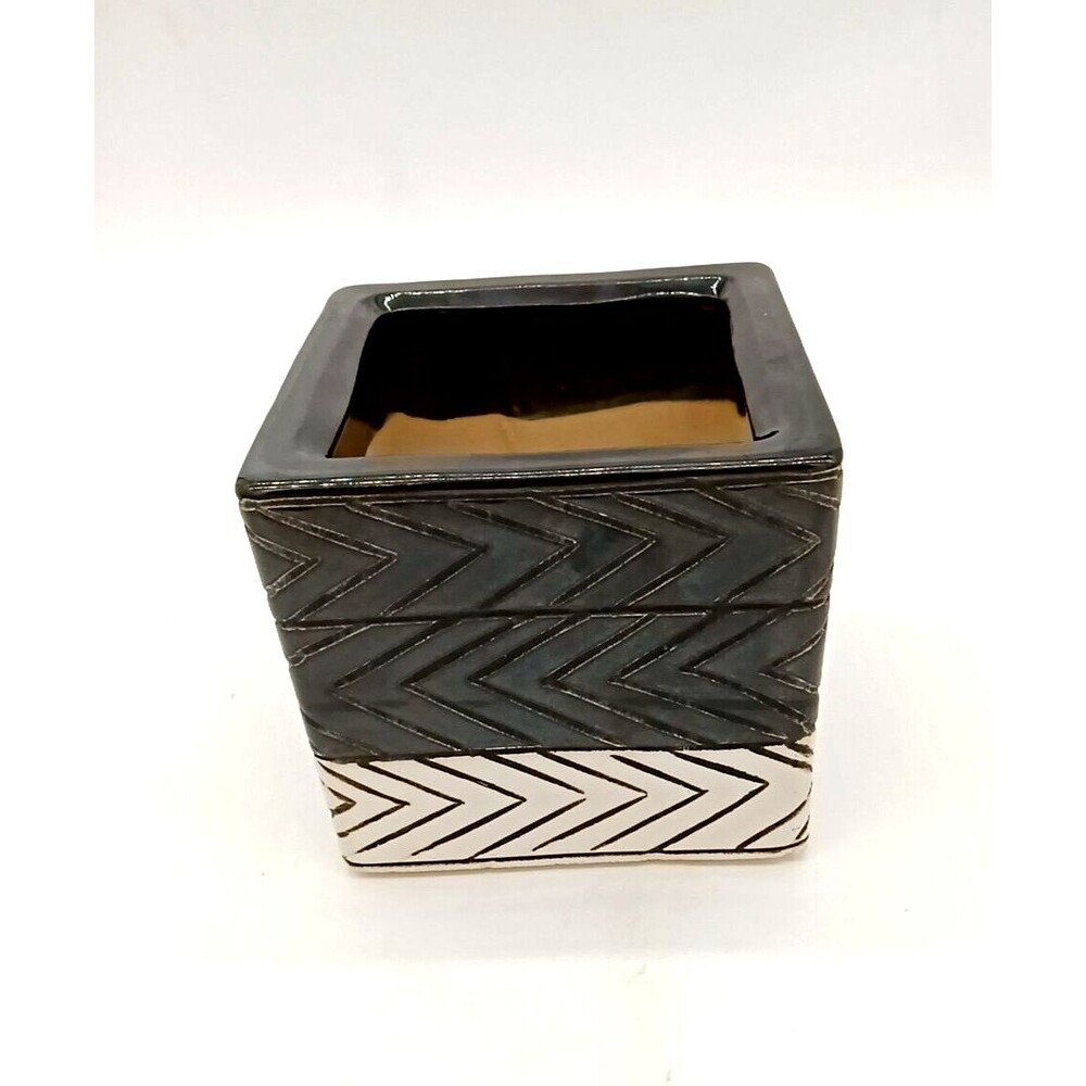 Hand Crafted Art Pottery Black & White Zig Zag 5' Square Planter Signed